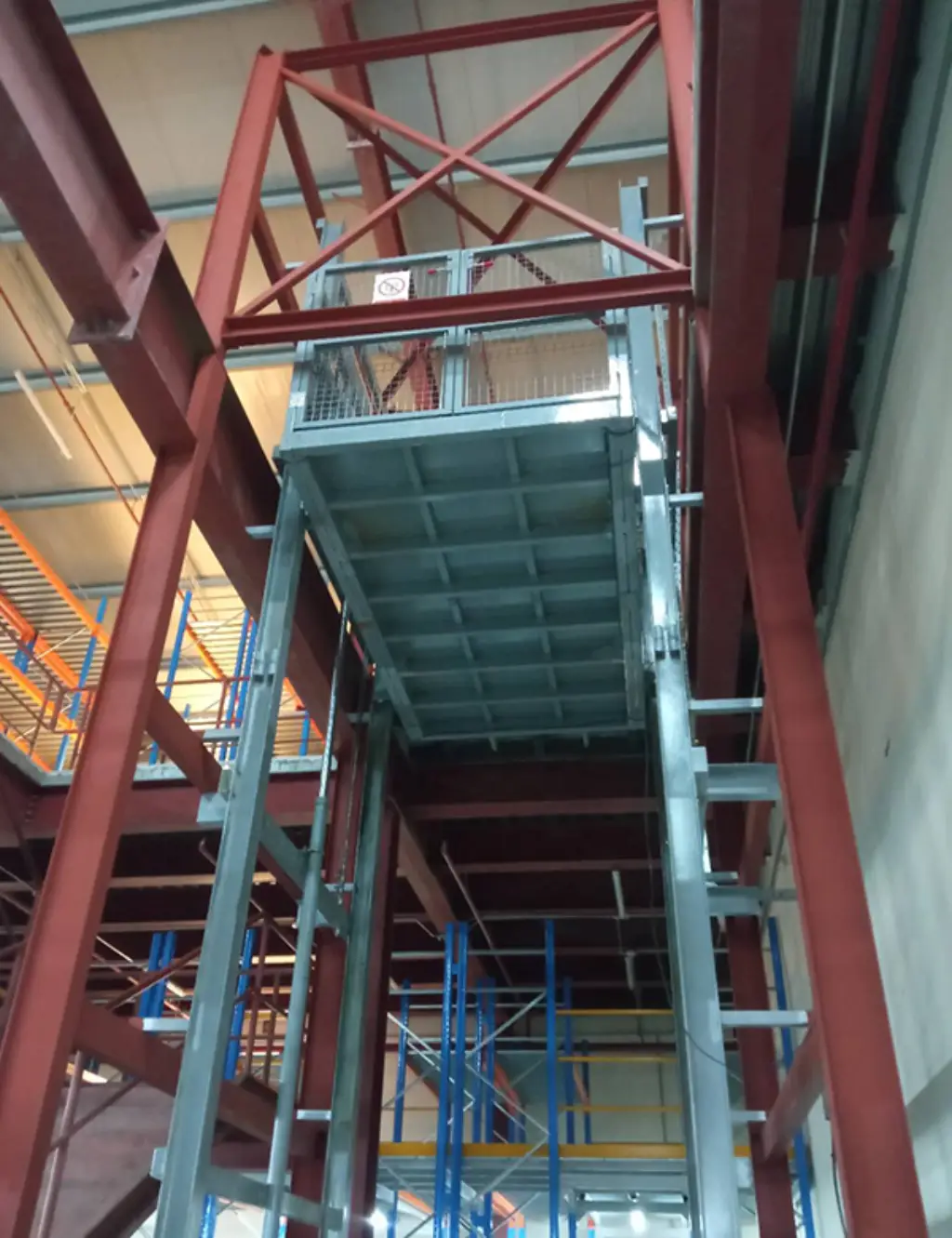 Goods-Lift-1