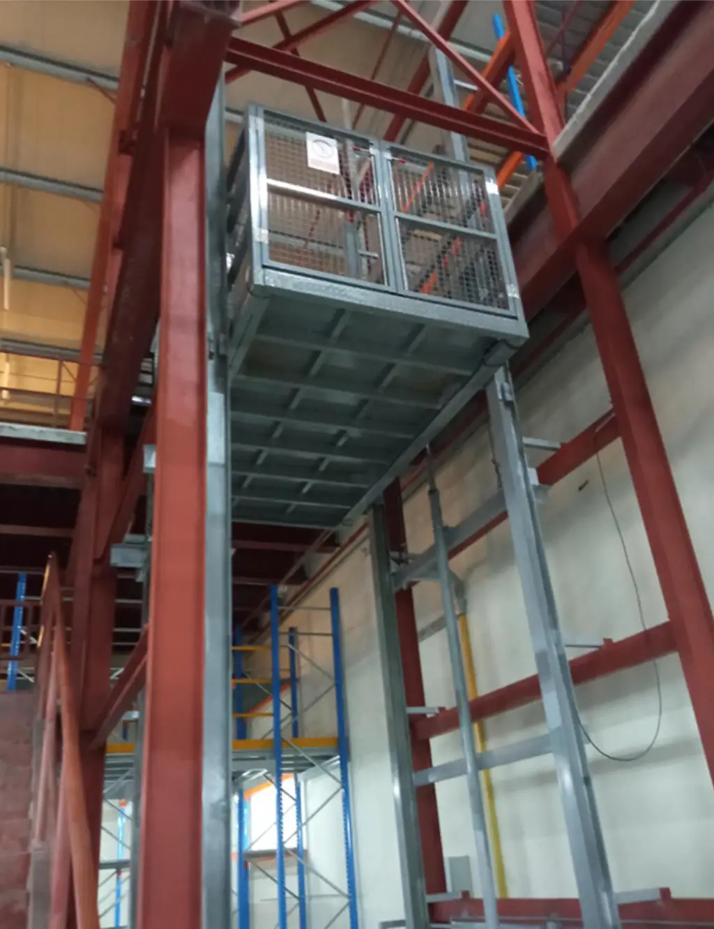 Goods-Lift-2